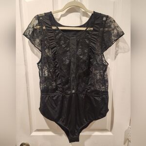 NWOT Lace Bodysuit by Cacique